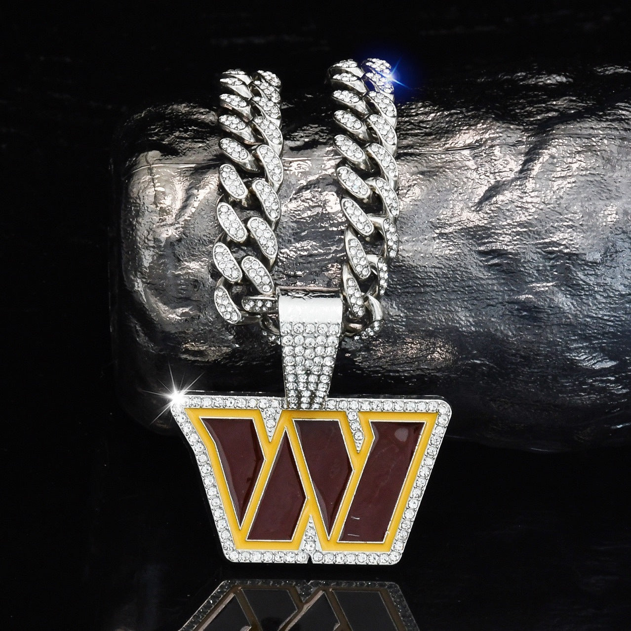 🔥 LAST DAY: Up to 50% OFF – NFL Team Pride Gem Chain Necklace